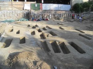 Graves in the discovered medieval Jewish cemetery, Bologna Photo: Archivio SABAP-BO, 2017 – Cooperativa archeologia