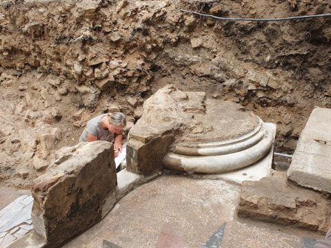 Base of the Bimah pillars. Photo: Jon Seligman, Israel Antiquities Authority