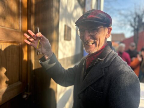 Martin Arnold unlocks the door of the former synagogue in Harmuthsachsen. Photo courtesy of Martin Arnold