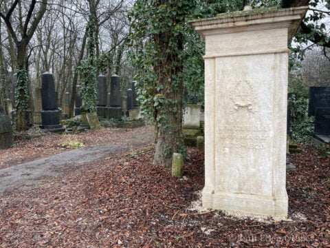 Grave of Béla Lajta, Kozma utca Jewish cemetery, Budapest
