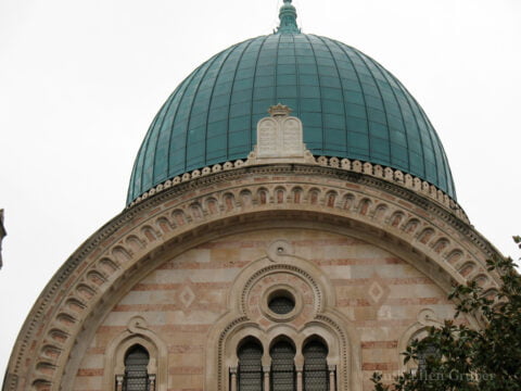 10 commandments on the synagogue in Florence, Italy