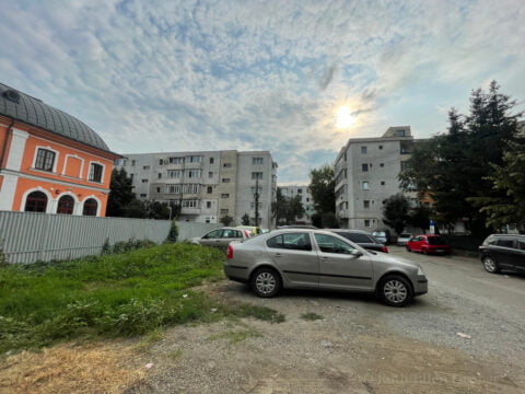The Great Synagogue in bacau is surrounded by communist era blocks