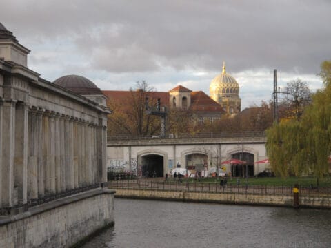 The dome of the Oranienburgerstrasse synagogue is a Berlin landmark