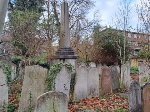 Balls Pond cemetery Photo: Islington Council