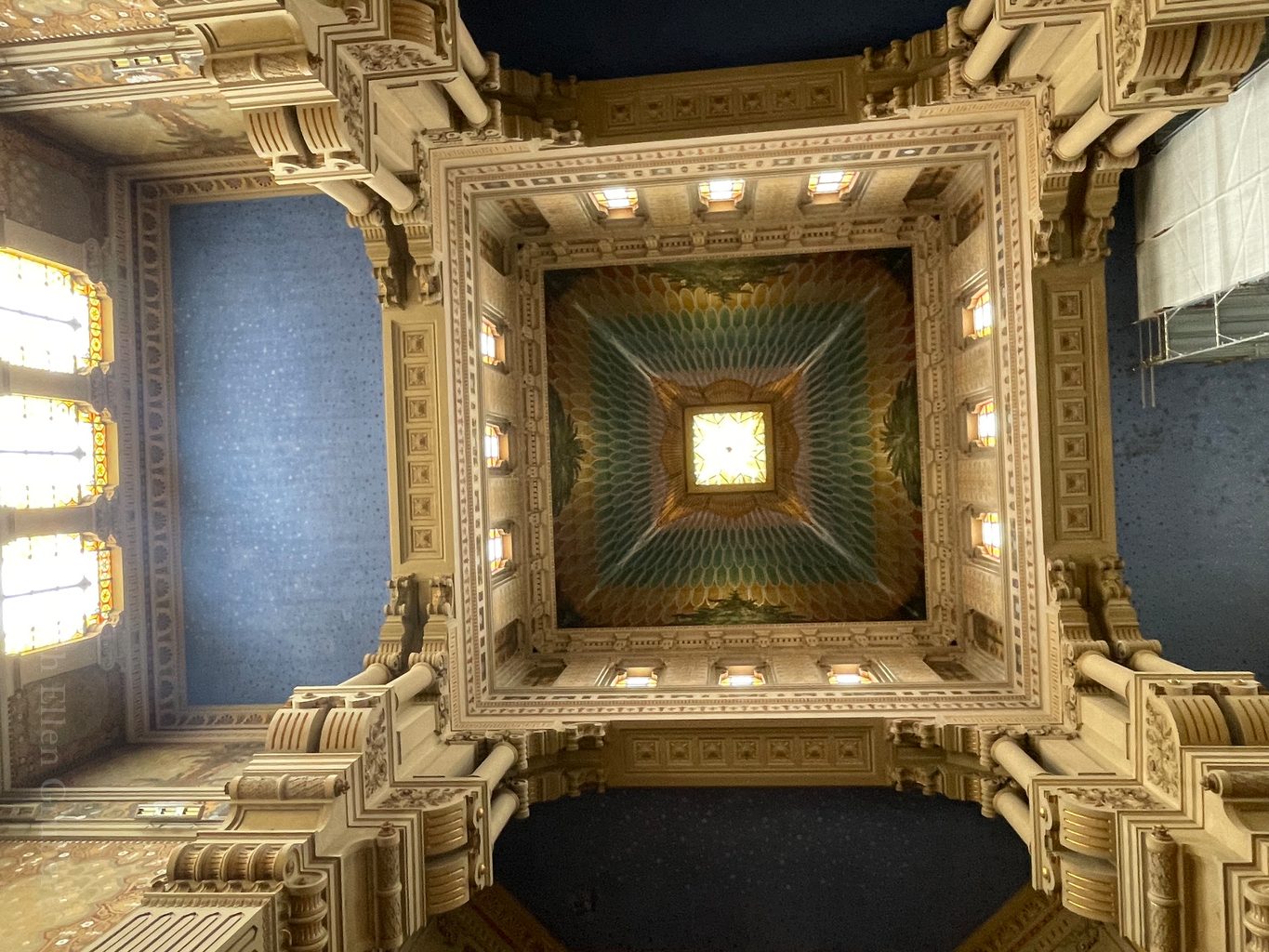 Looking into the dome of the Tempio Maggiore