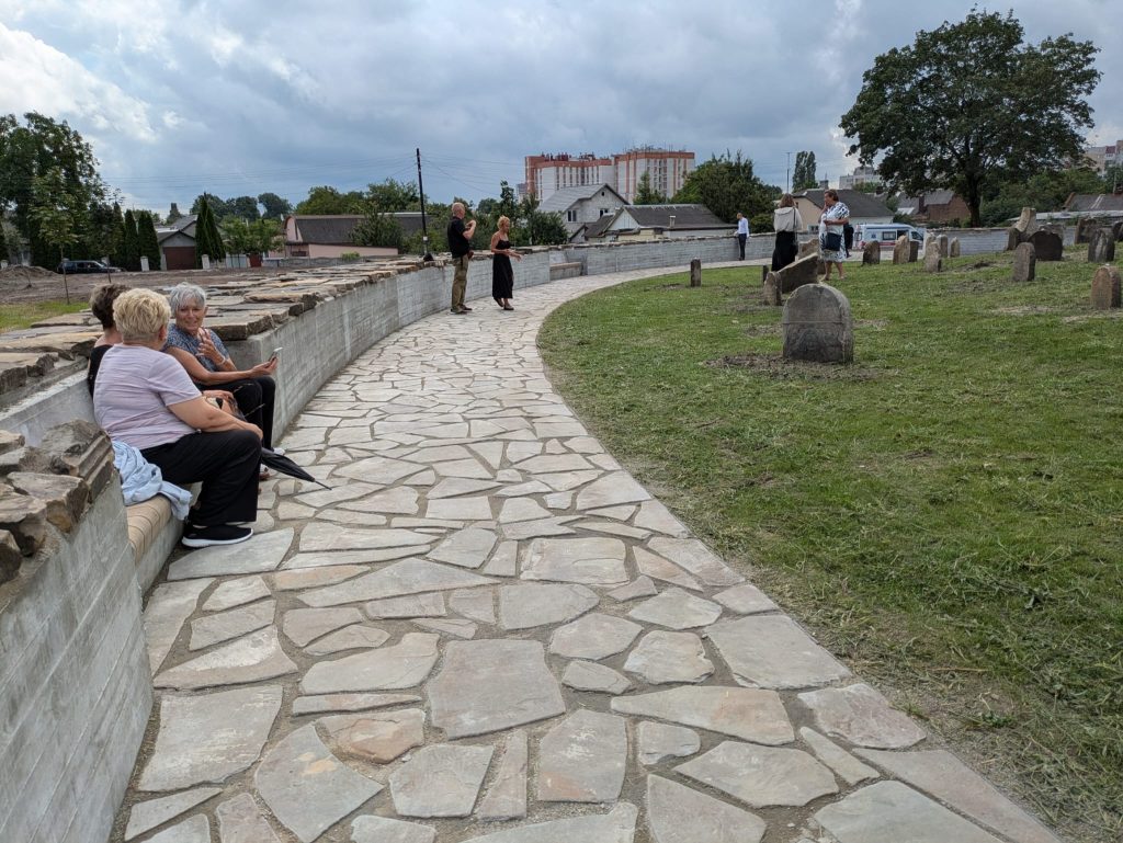 The Memory Embrace memorial, Brest. Photo: The Together Plan