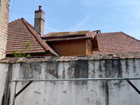 A sukkah on the roof of a building in Sighetu Marmației (Sighet), Romania